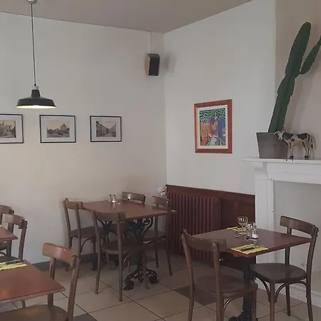 فندق Au Pigeon Blanc