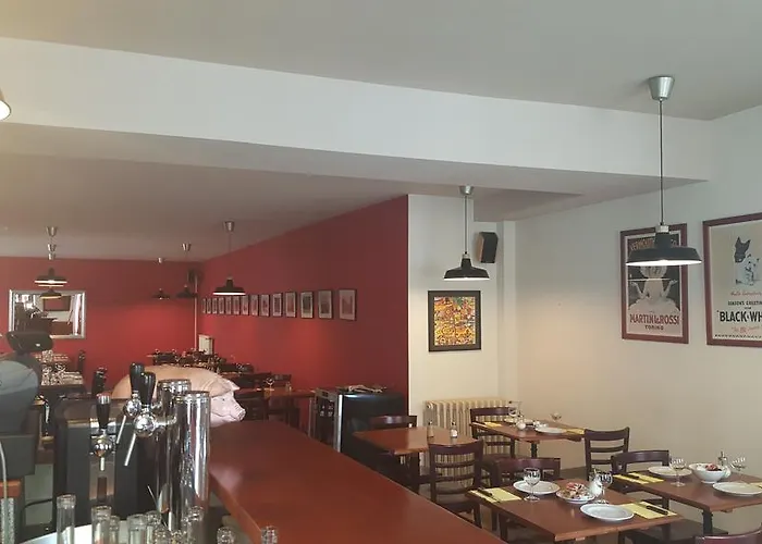 Au Pigeon Blanc Hotel Andouille