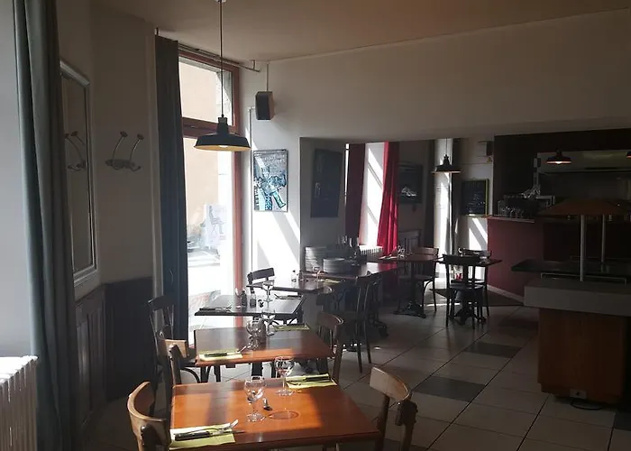 Au Pigeon Blanc 3* Andouillé